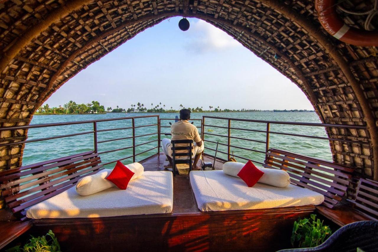 Marvel Cruise Hotel Alappuzha Ngoại thất bức ảnh